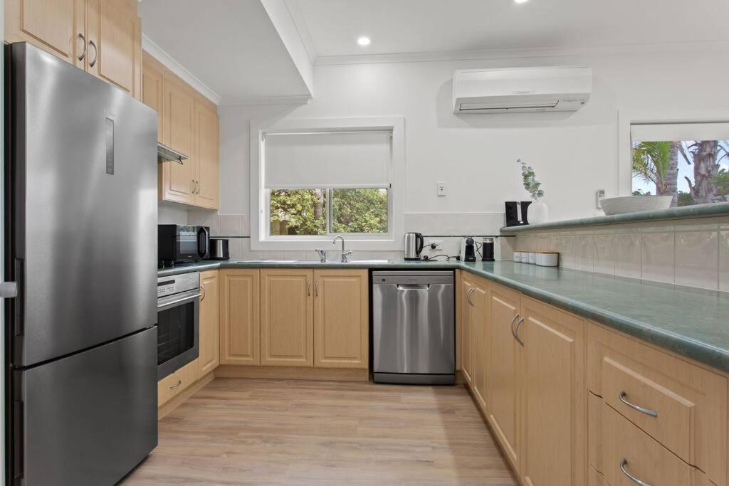 Waterfront Townhouse - Picturesque Marina Views Διαμέρισμα Port Lincoln Εξωτερικό φωτογραφία